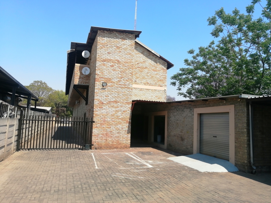 Commercial Property for Sale in Mid Town North West